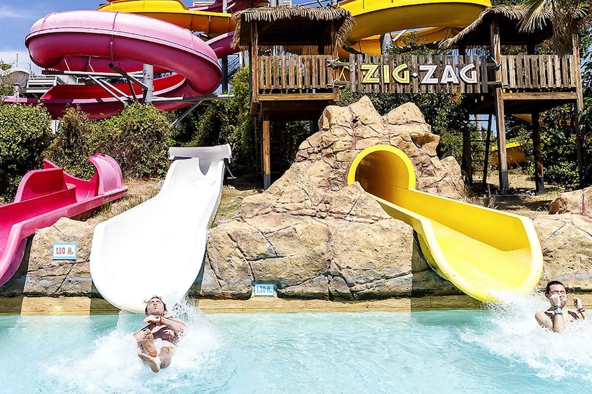 Picture 1 for Activity Villanueva de la Cañada: Aquopolis Waterpark Entry Ticket