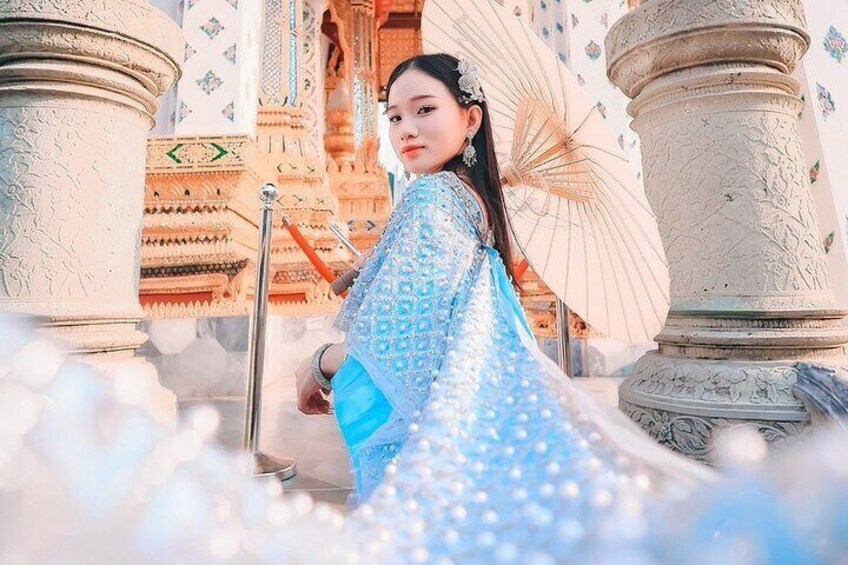 Bangkok Full Set Thai Costume Experience with Hairdo and Makeup