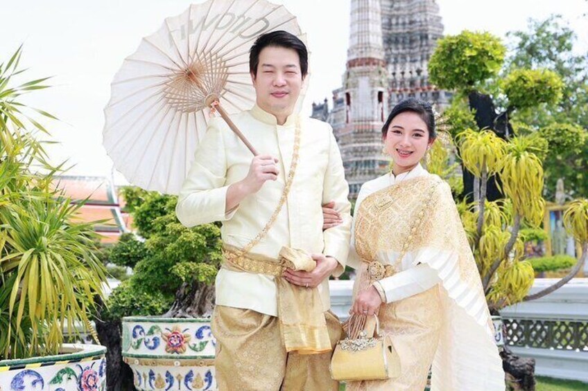 Bangkok Full Set Thai Costume Experience with Hairdo and Makeup