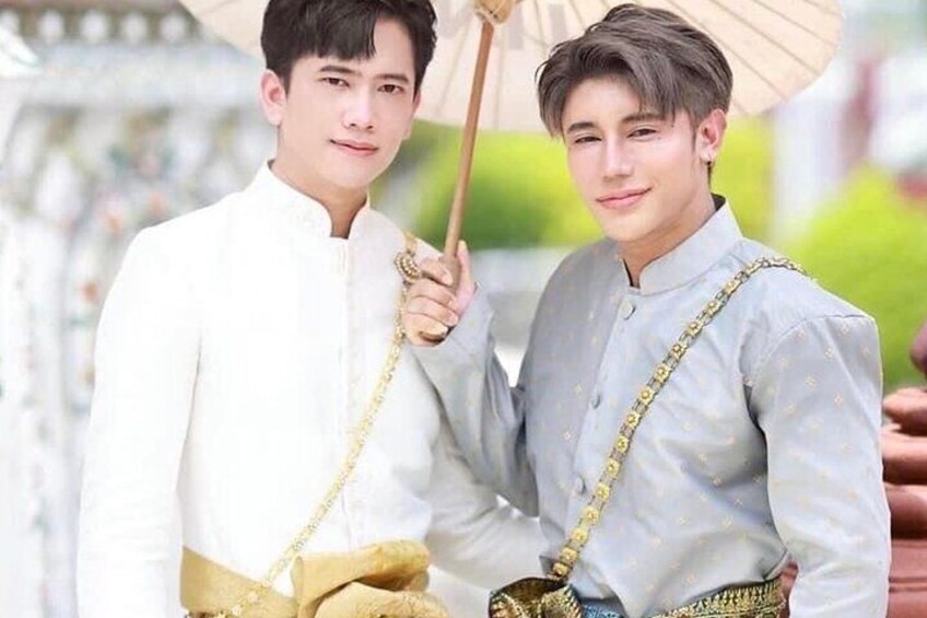 Bangkok Full Set Thai Costume Experience with Hairdo and Makeup