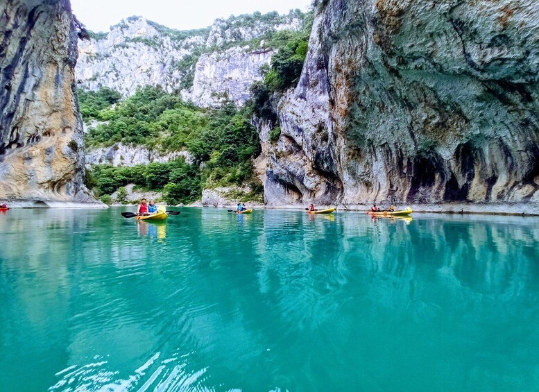 3-Hour Guided Kayaking Tour on Entremon-El Grado.