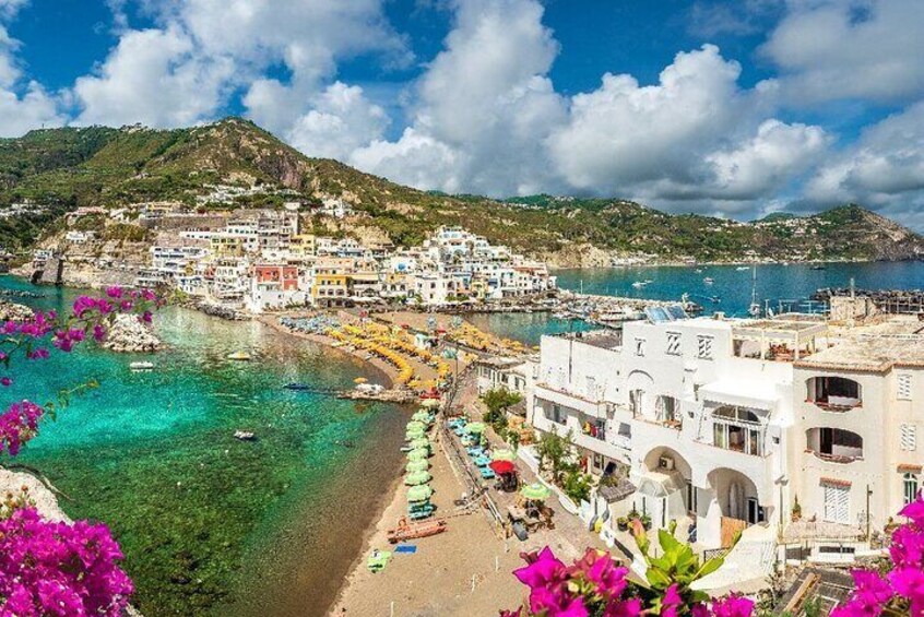 Boat tour of the island of Ischia 