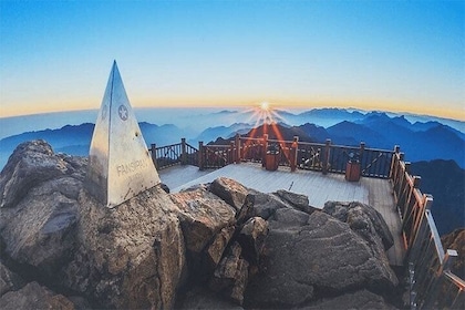 3D2N Sapa privat rundtur Fansipan bergsutforskning