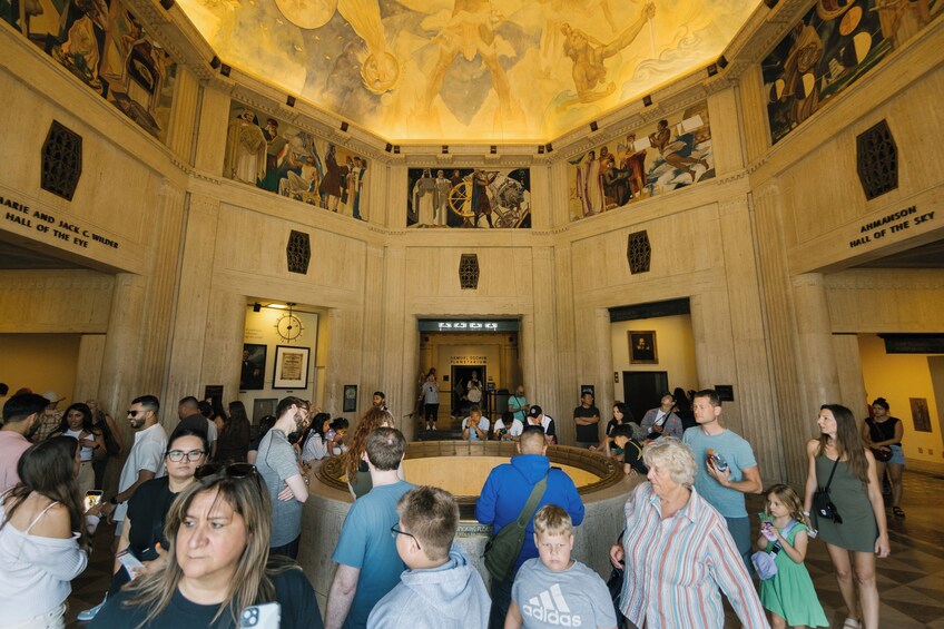 Half Day Sightseeing Tour of the Best of Los Angeles from Santa Monica