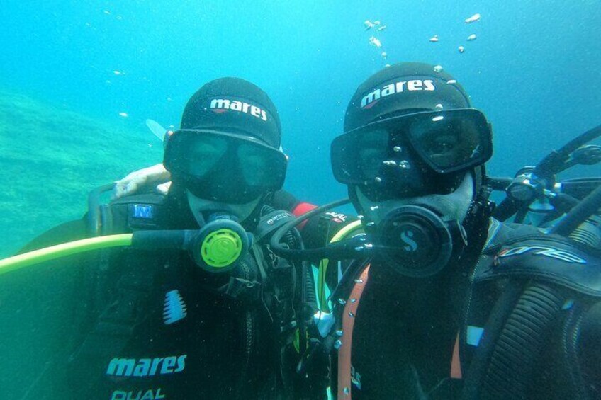 Beginner Scuba Diving and Explore the Underwater World