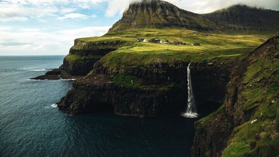 Gásadalur & Múlafossur