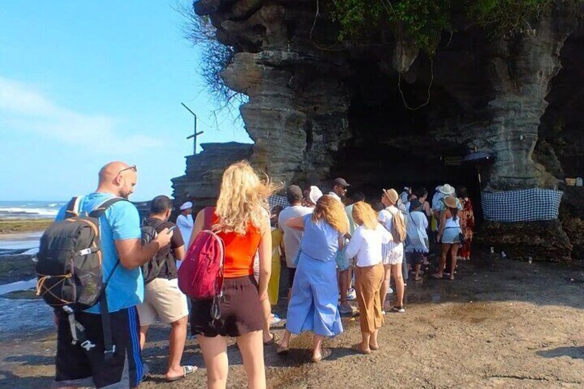 Banyumala Twin Waterfall and Tanah Lot Sunset Tour