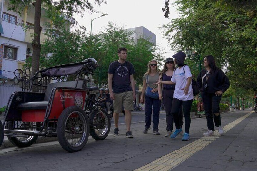 Colonial Historical Walking Tour in Yogyakarta