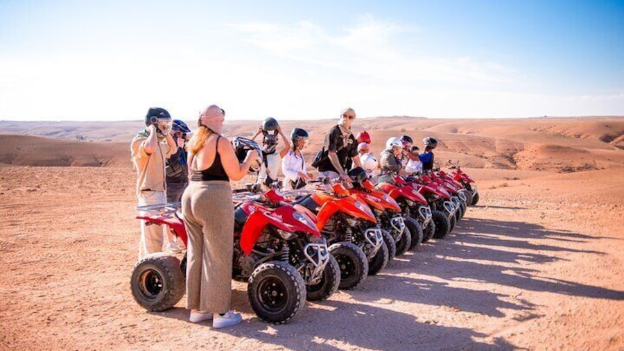 Quad Camel Ride and Dinner Show in Agafay