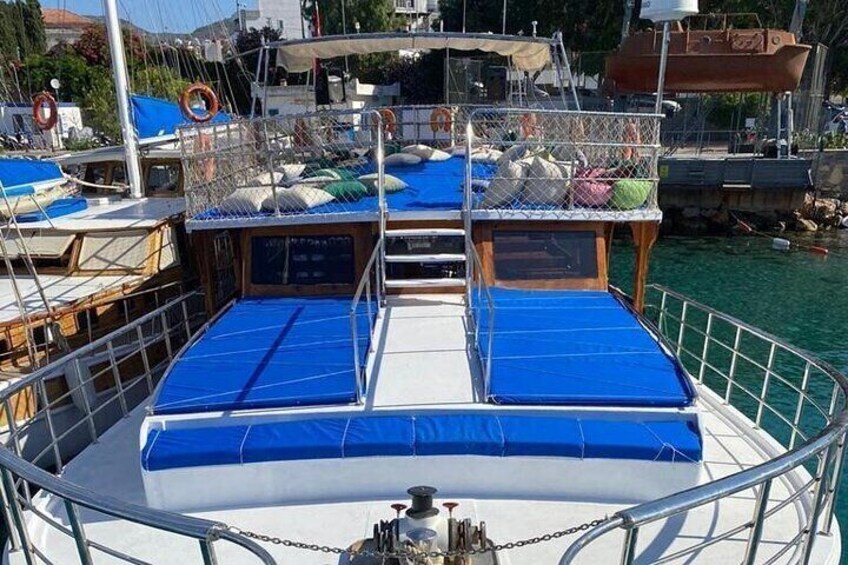  Boat Tour to Orak Island