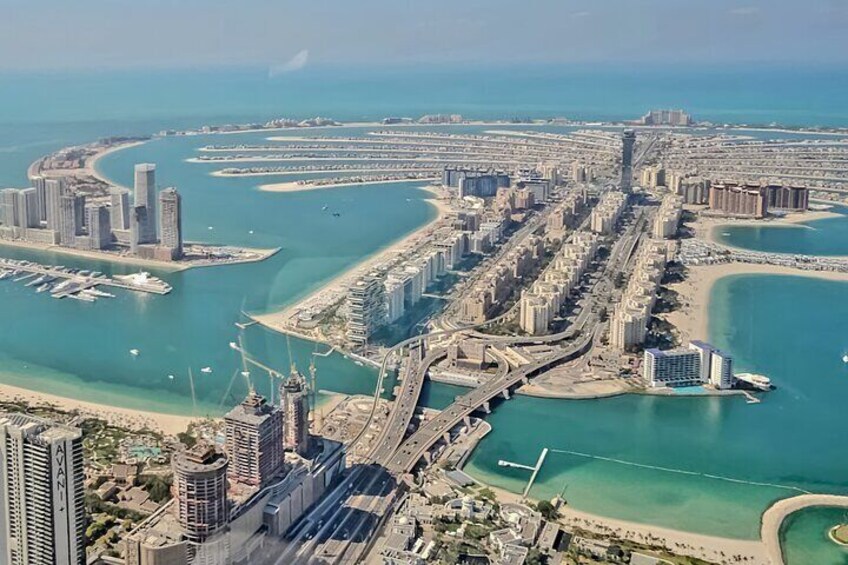 17 Minute Helicopter Dubai Tour with Transfers