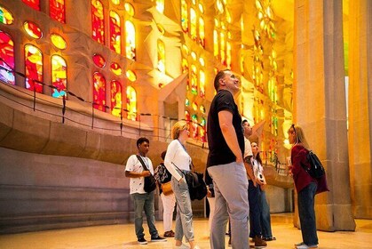 Sagrada Familia VIP Tour Skip the Line with Small Group