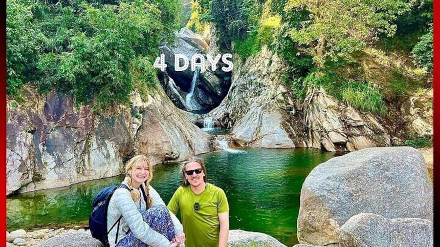 From Hanoi: 4-Days Private Ha Giang Loop Tour by good Motorbike to visit all Highlights. Explore Ha Giang’s best: Ma Pi Leng Pass, Dong Van, Meo Vac, Nho Que River, Du Gia waterfall