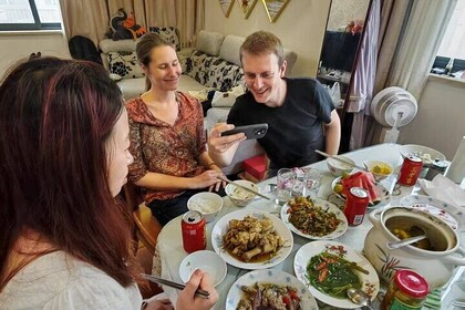 Join a Chinese Family to Cook and Share a Traditional Home Meal