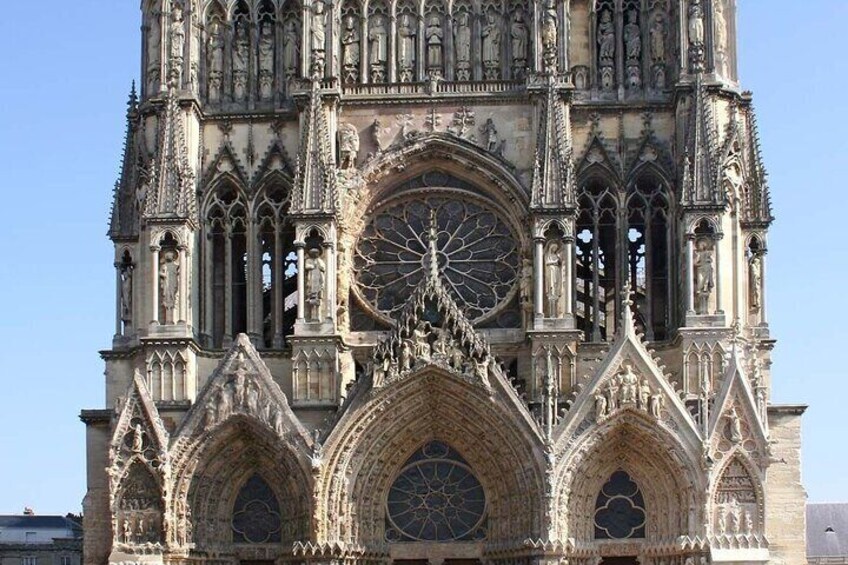 Champagne Mumm in Reims Private Half Day Tour from Paris
