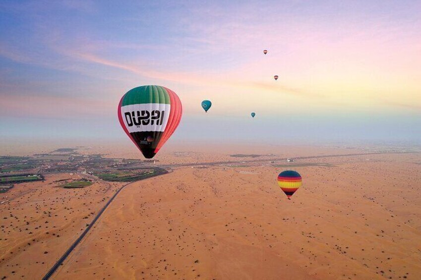 Dubai Balloon Flight, Camel and Vintage Car Ride Tour