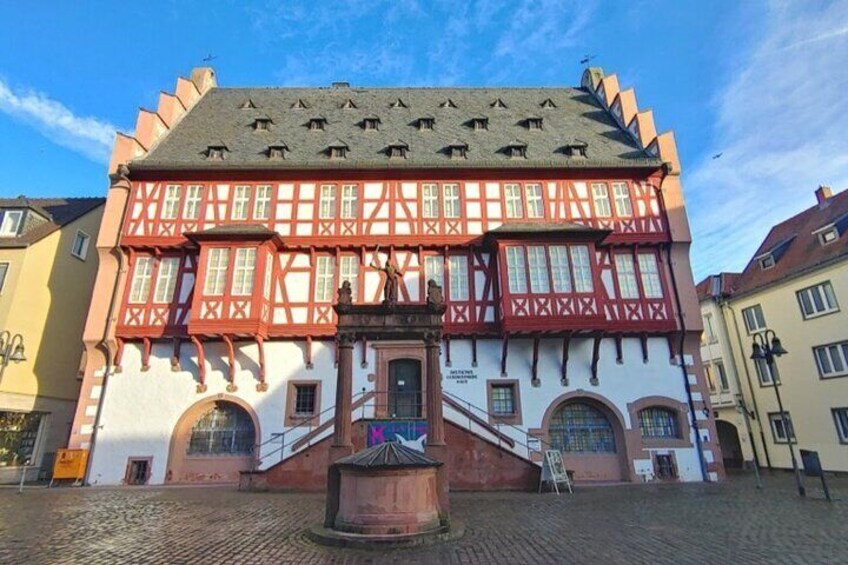 Hanau Scavenger Hunt and Sights Self-Guided Tour