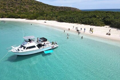 Culebra All-Inclusive Boat Adventure with Transport from San Juan