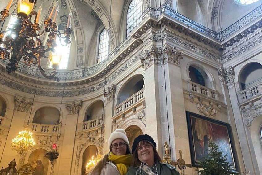 Tell me which places in Paris you’ve always dreamed of discovering, avoiding those you’ve already visited. Are you drawn to iconic landmarks or eager to immerse yourself in the city’s unique culture?