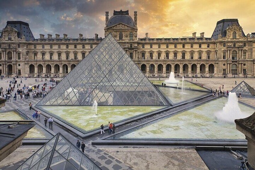 Tell me which places in Paris you’ve always dreamed of discovering, avoiding those you’ve already visited. Are you drawn to iconic landmarks or eager to immerse yourself in the city’s unique culture? 