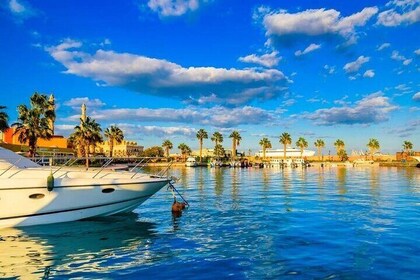 Hurghada Sightseeing Tour & Parasailing Adventure by Private Car