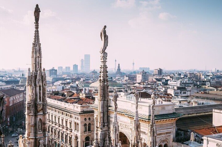 Milan Small Group: Duomo & Rooftop, Wine & Food Tasting