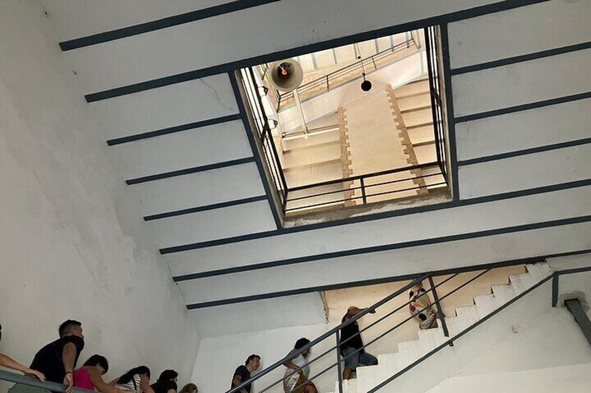 Promotion to galleries