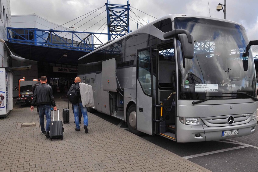 Szczecin Airport (SZZ): Bus Transfer to/from Szczecin