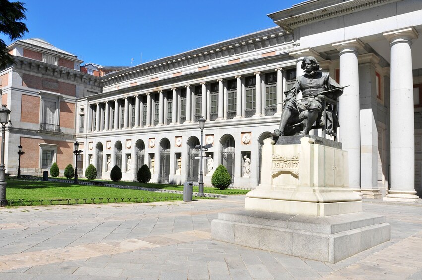 Entrance to the Museo Nacional del Prado