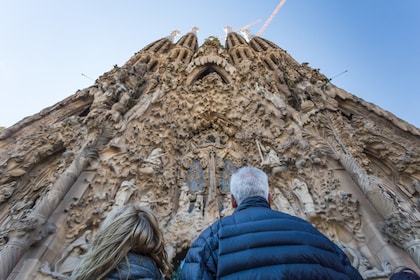 Sagrada Familia liten grupptur med valfri torntillgång