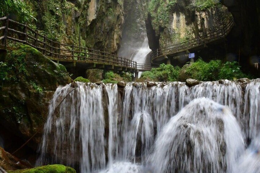 Nizhu River Scenic Area Private Tour by High Speed Train
