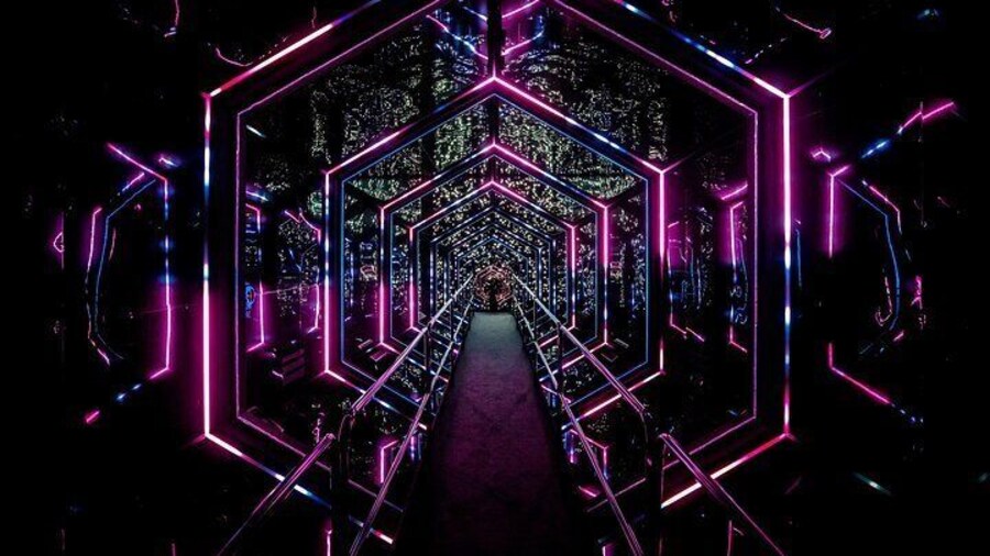 Amsterdam: AMAZE Immersive Audiovisual Experience