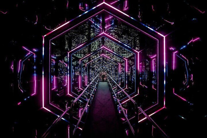 Amsterdam: AMAZE Immersive Audiovisual Experience