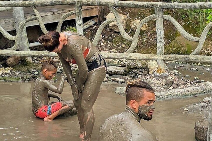 Volcanic mud spa – Enjoy its skin-nourishing benefits while connecting with nature.