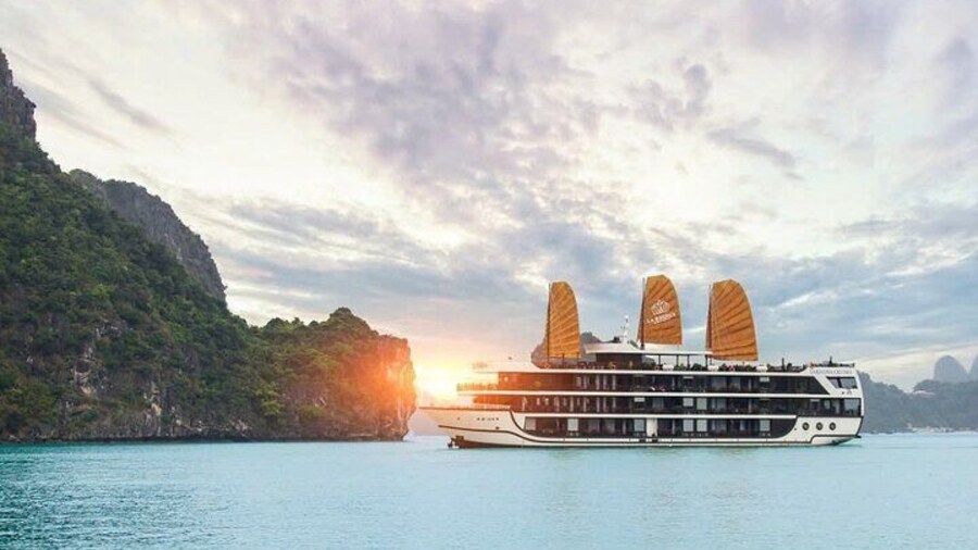 3-Day Ninh Binh trip Halong-LanHa Bay Cruise 5 Star with balcony