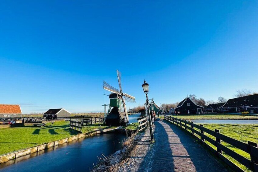 Day Trip to Zaandam Lego Village, Zaanse Schans and Giethoorn