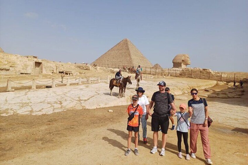 Giza Pyramids Sphinx Memphis and Saqqara with Local Lunch