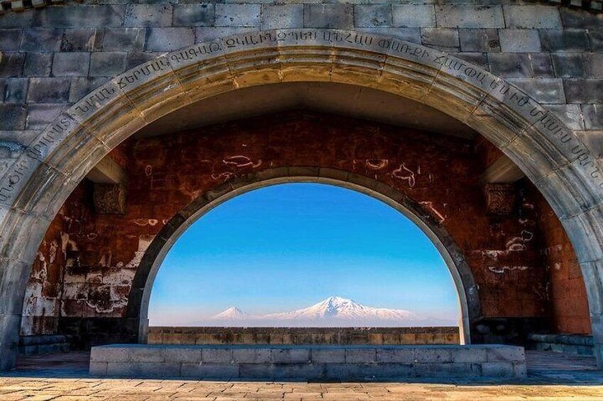 Private Guided Tour to Garni, Geghard, Etchmiadzin & Zvartnots