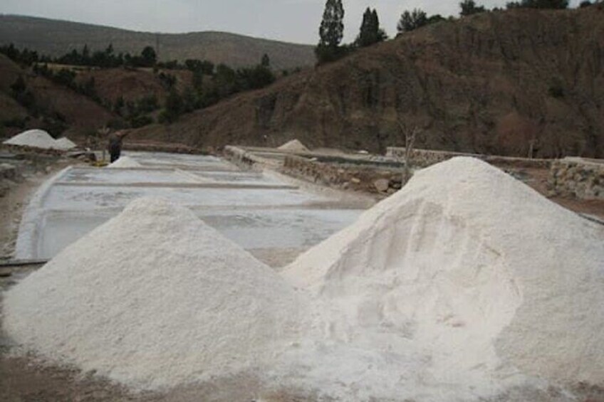 Explore the Salt Valley in Atlas Mountains 