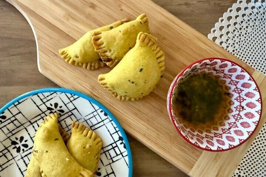 Private Bahamian Baking Class and Transfers with Chef Gabbi