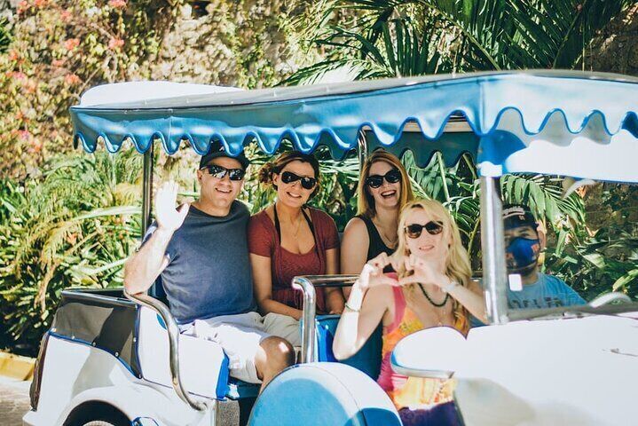 Scenic Tour in Traditional Vehicle Pneumonia in Mazatlan