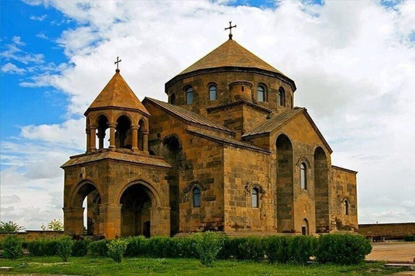 Private Tour to Etchmiadzin, Zvartnots, Saghmosavank Churches
