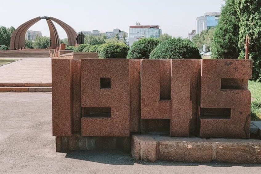 Victory Square 