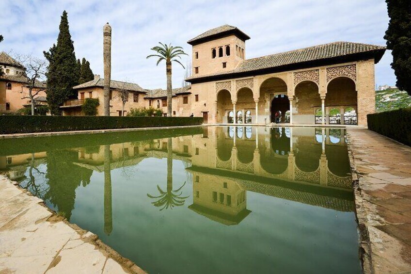 Seville: Royal Alcázar Official Skip-The-Line Entry Ticket