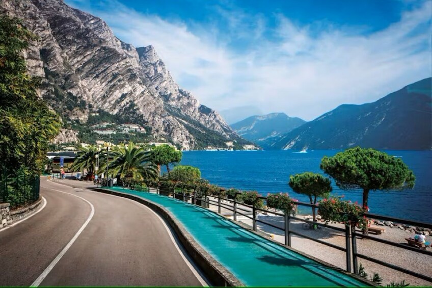 Lake Garda tour with boat trip from western