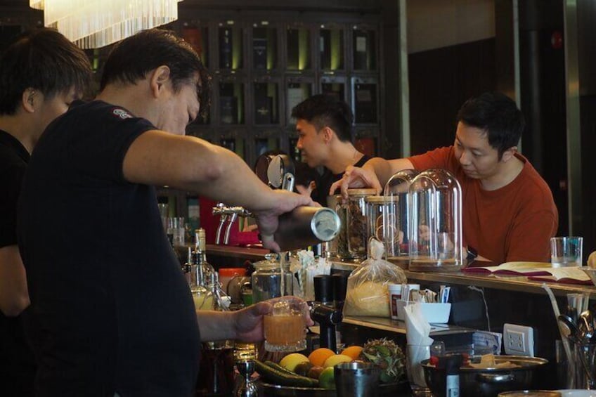 Cocktail Academy in Bangkok