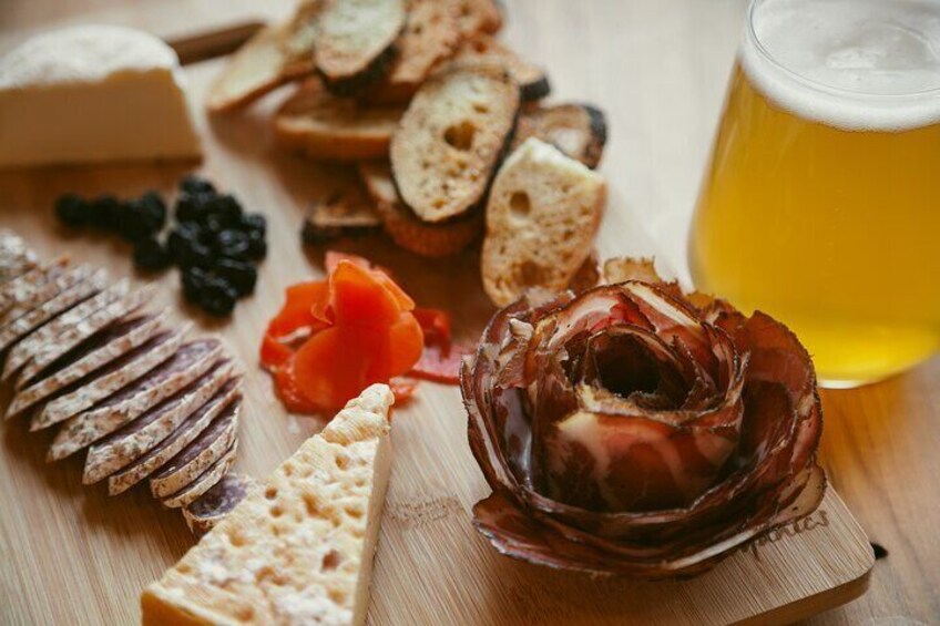 Quebecois Aperitif Food Tour in Quebec City