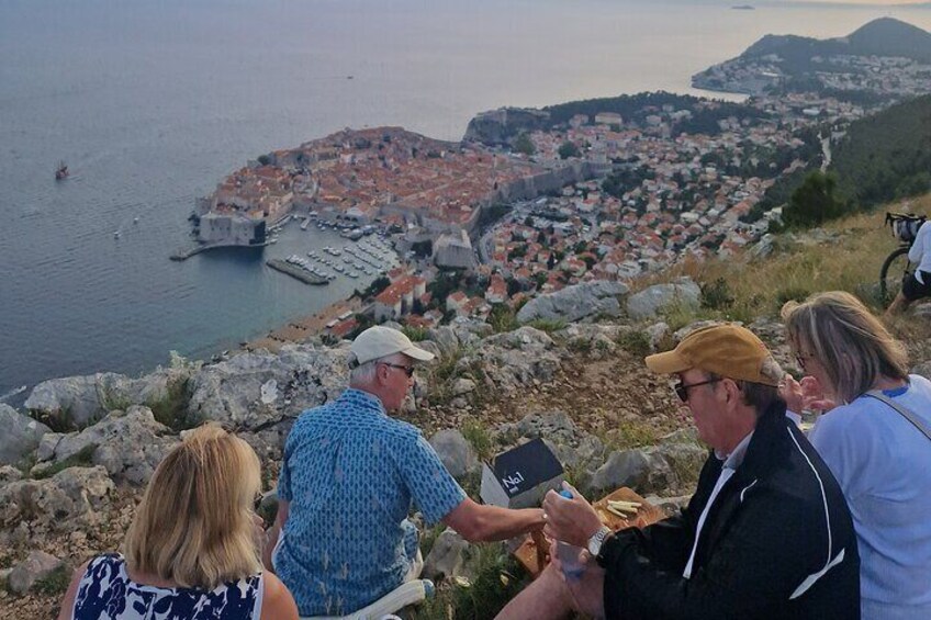 Take your frineds to the best picnic in the town