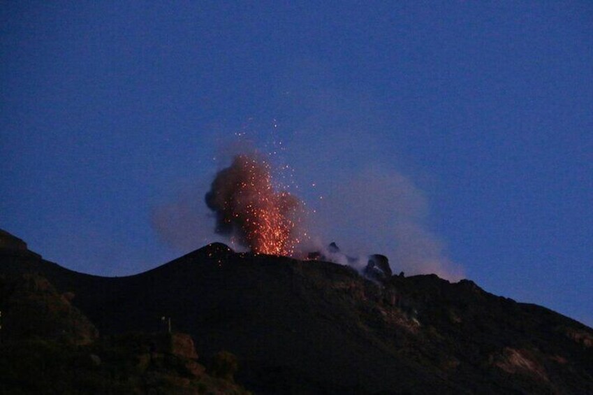 Aeolian Islands Mini Cruise with Stromboli by Night
