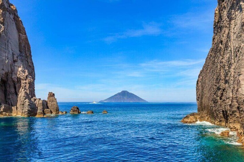 Aeolian Islands Mini Cruise with Stromboli by Night
